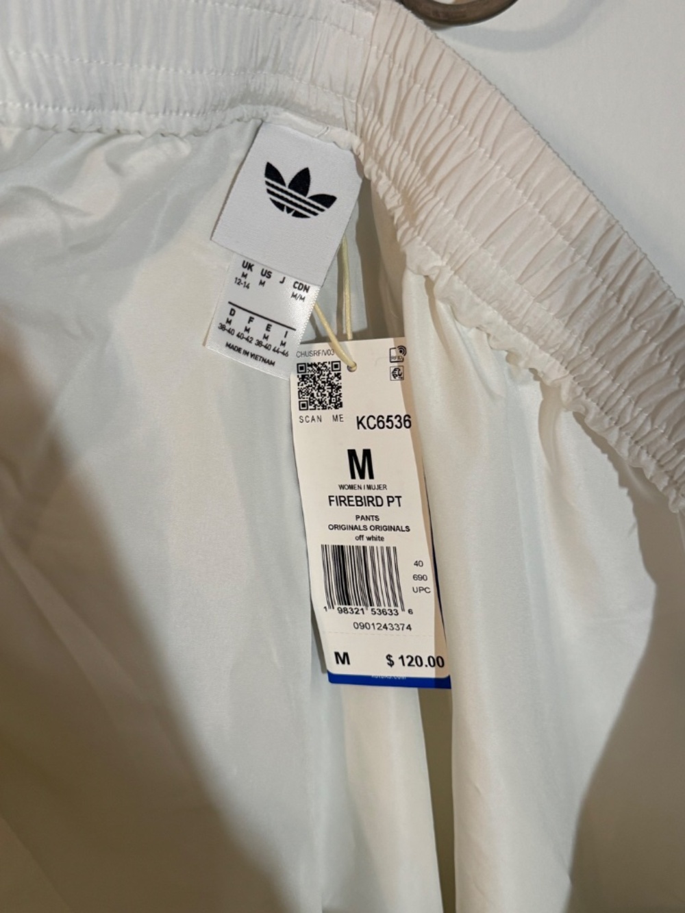 Adidas originals Firebird Pants Off White Wide Leg Track Pants Medium NWT - Picture 4 of 7